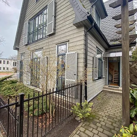 -v66- Apartment, By Cohost Παλάγκα