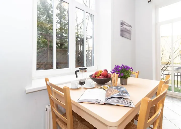 -v66- Apartment, By Cohost *