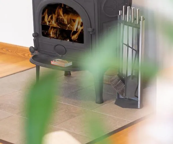 -v66- Apartment, By Cohost * פלאנגה