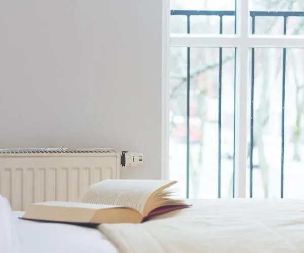 -v66- Apartment, By Cohost * 帕兰加